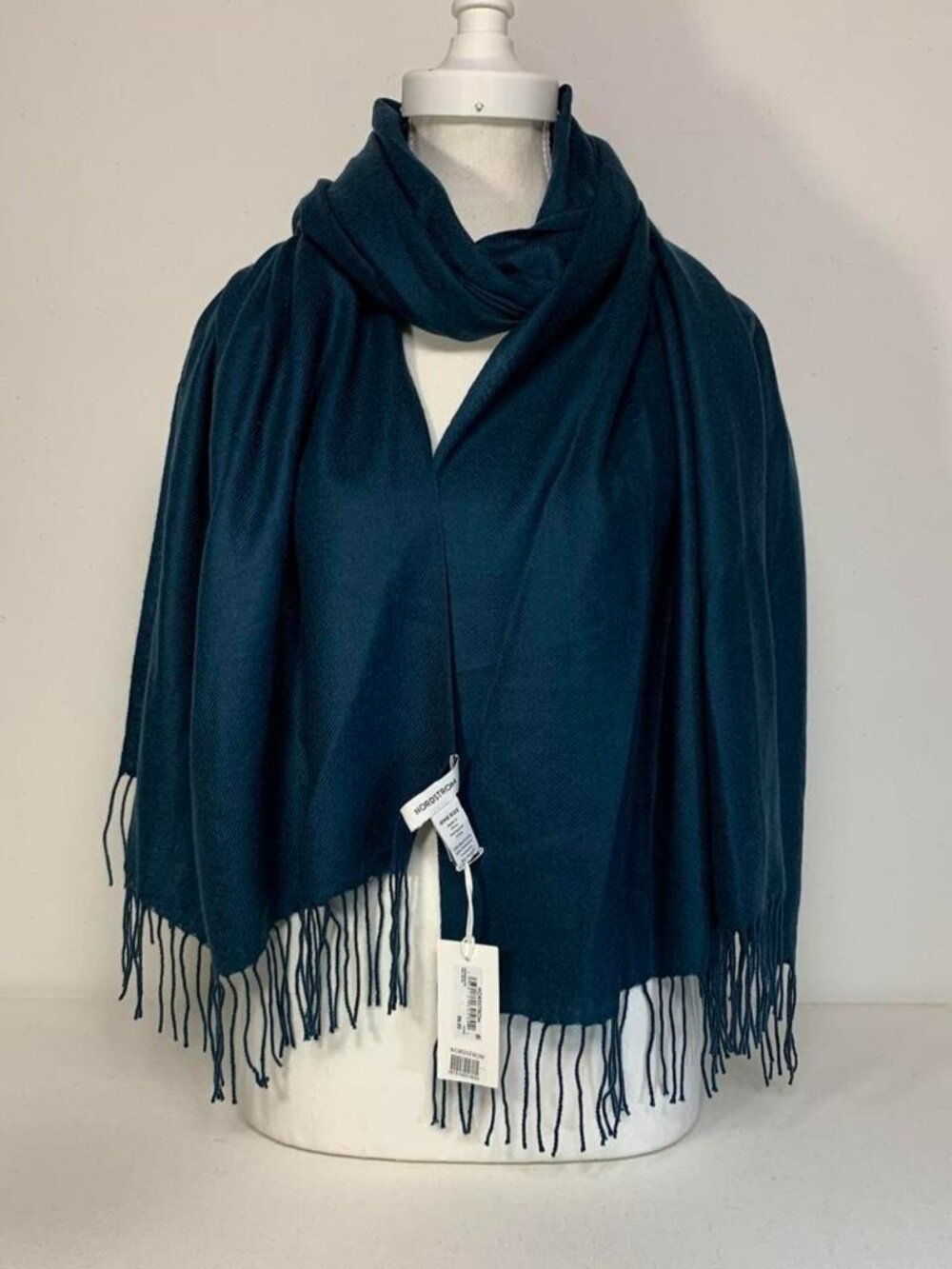 Nordstrom Women's Blue and Navy Scarf-wraps